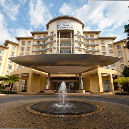 Protea Hotel By Marriott Johannesburg Wanderers Eksteriør billede