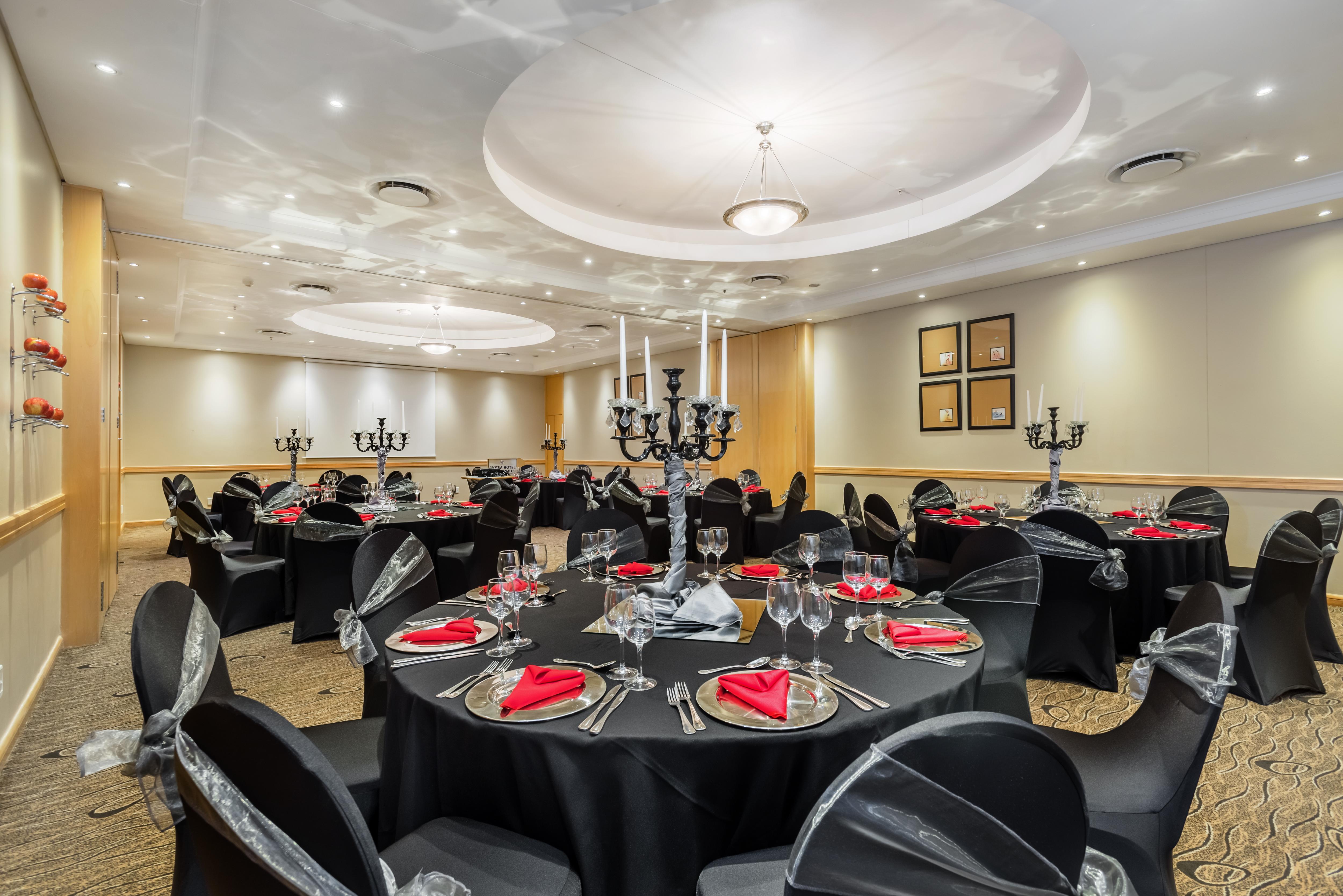 Protea Hotel By Marriott Johannesburg Wanderers Eksteriør billede