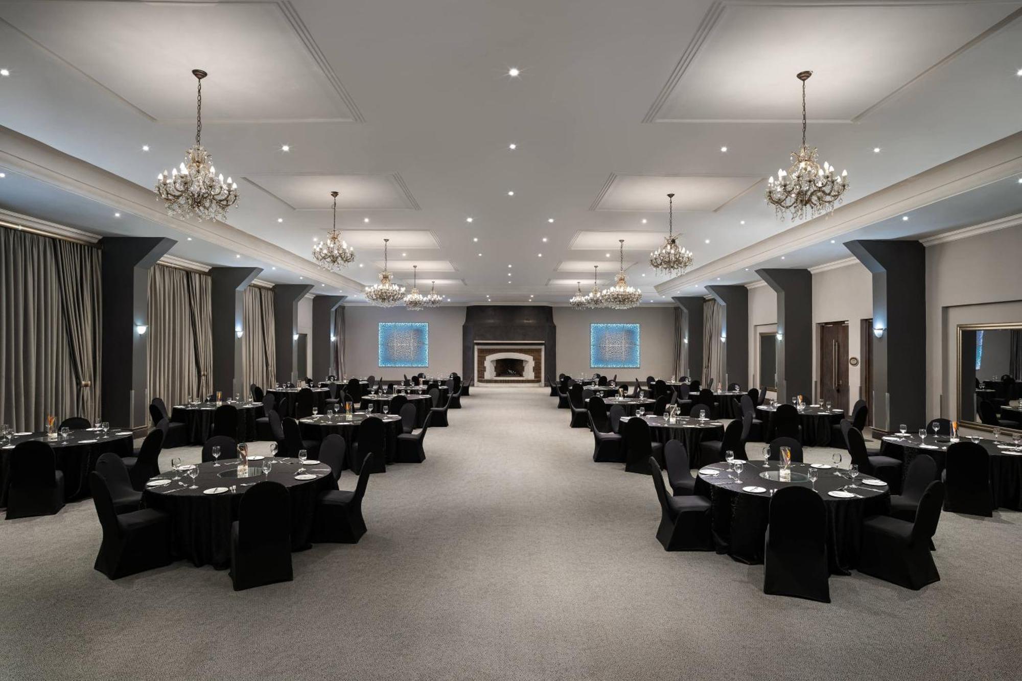 Protea Hotel By Marriott Johannesburg Wanderers Eksteriør billede
