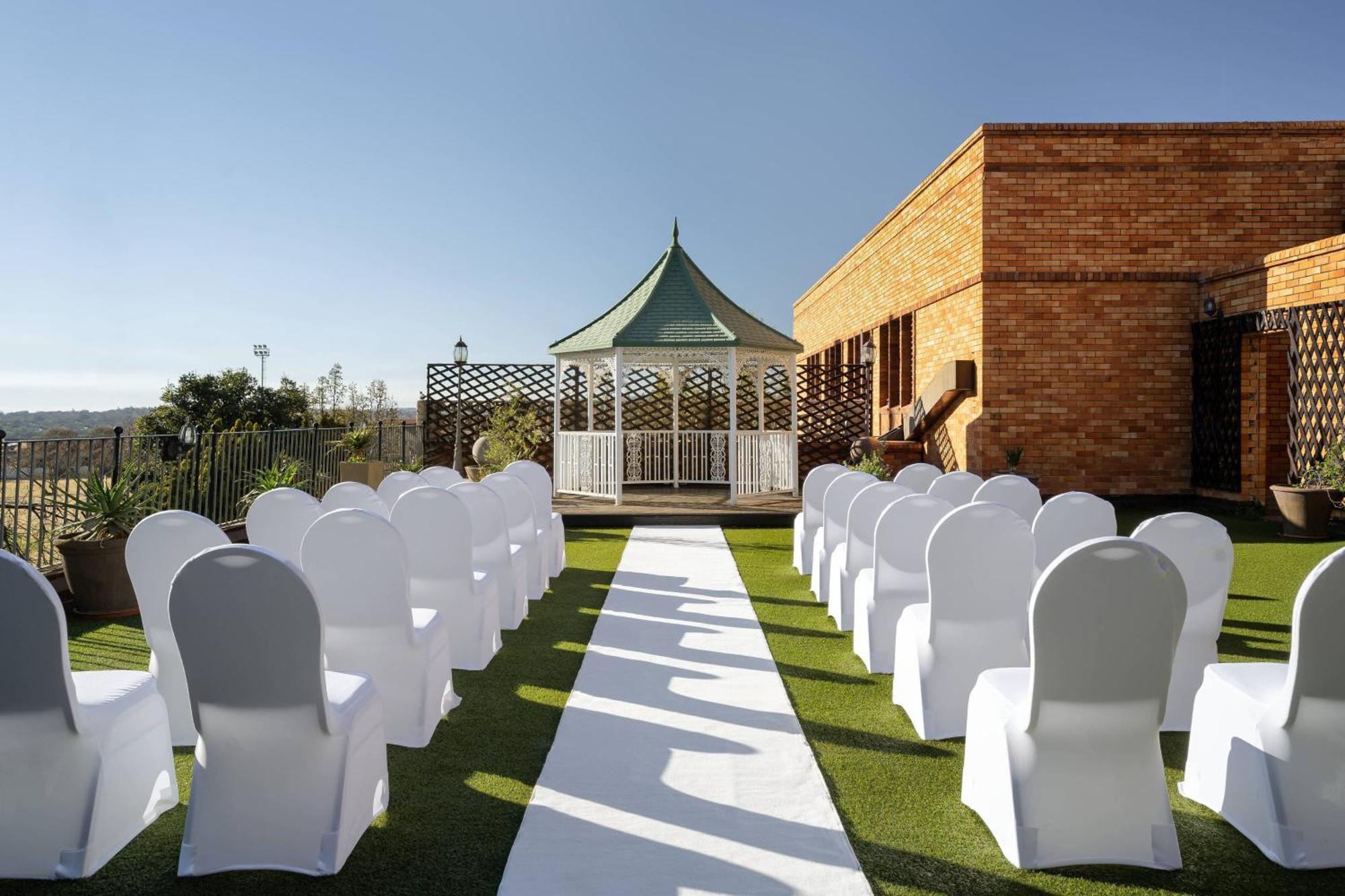 Protea Hotel By Marriott Johannesburg Wanderers Eksteriør billede