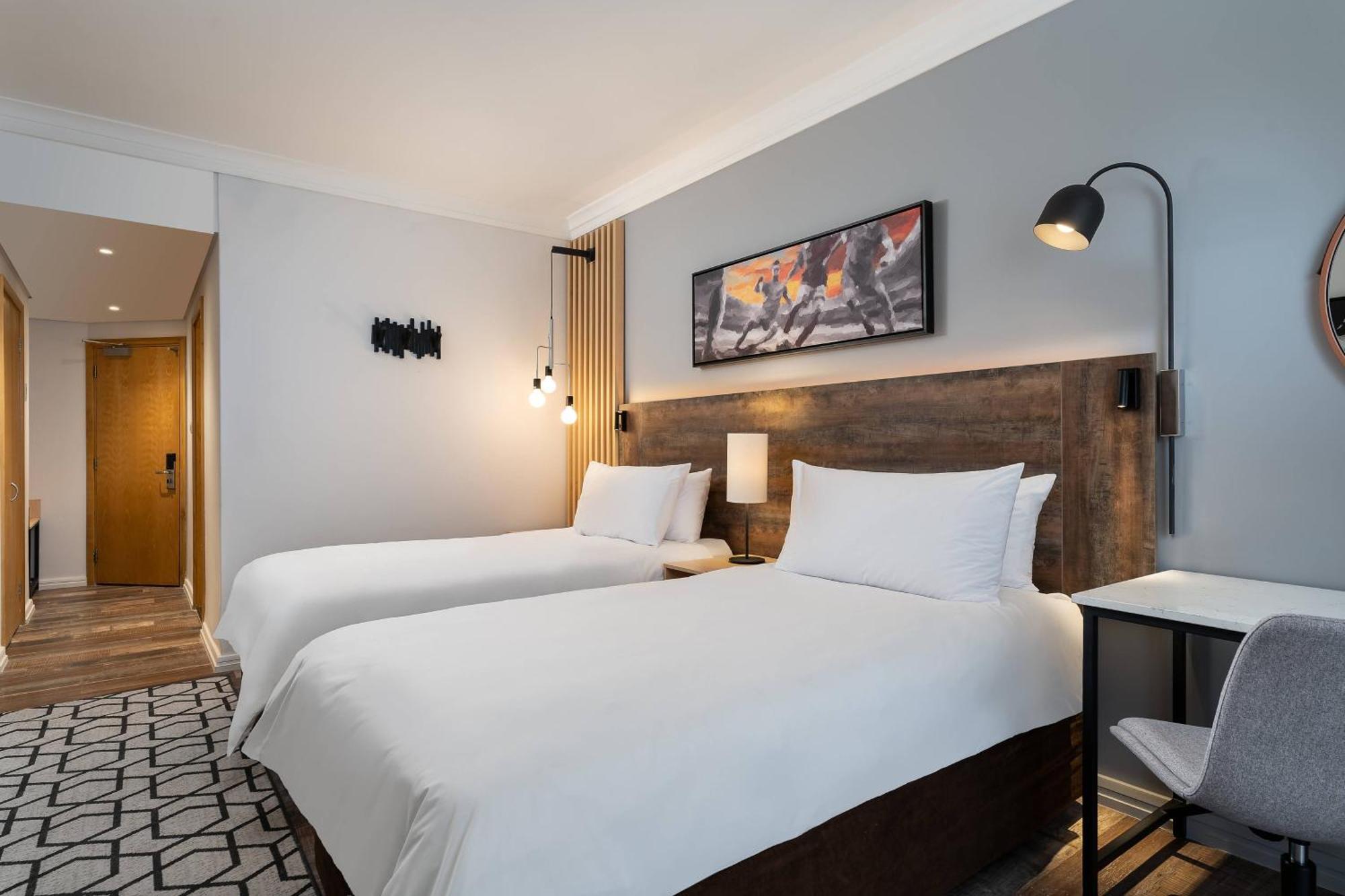 Protea Hotel By Marriott Johannesburg Wanderers Eksteriør billede